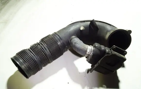 Breather/breather pipe/hose