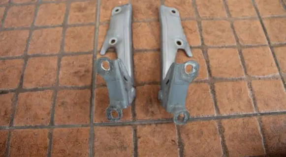 Mitsubishi Outlander Engine bonnet/hood hinges 