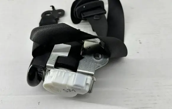 BMW 5 G30 G31 G38 Front seatbelt 7430067