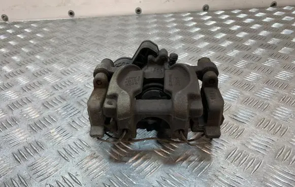 Subaru Forester SK Rear brake caliper 26620SJ000