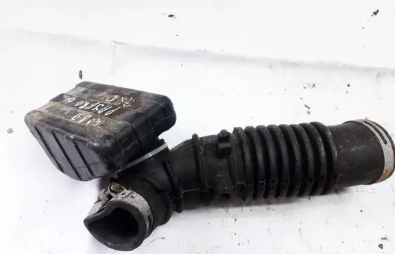 Mitsubishi Pajero Air intake hose/pipe 897039003
