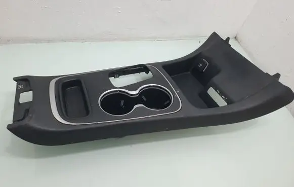Dodge Durango III Other center console (tunnel) element 6BR151X9AA