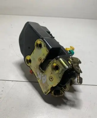 Chrysler PT Cruiser Front door lock
