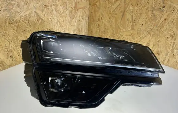 Skoda Karoq Headlight/headlamp 57B941016D 27024154