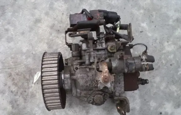 Mitsubishi Lancer Fuel injection high pressure pump