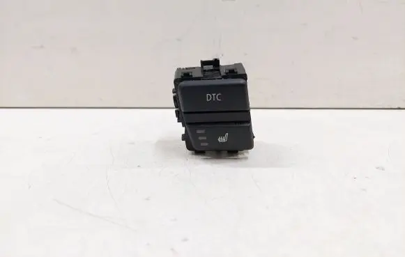 BMW 5 E60 E61 Seat heating switch 915905202 502286