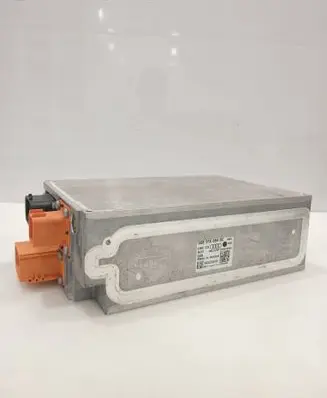 Battery charger (optional)