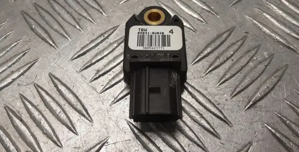 Lexus IS 220D-250-350 Airbag deployment crash/impact sensor 898310W040