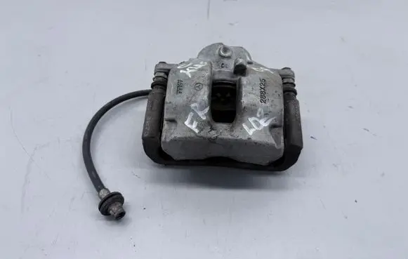 Mercedes-Benz C W204 Front brake caliper