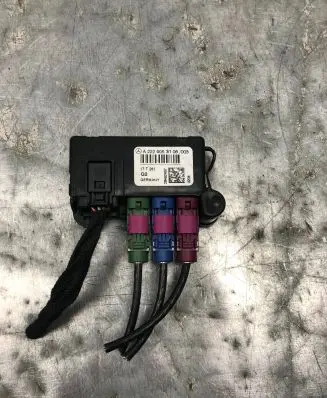 Mercedes-Benz S AMG W222 Antenna control unit A2229053106
