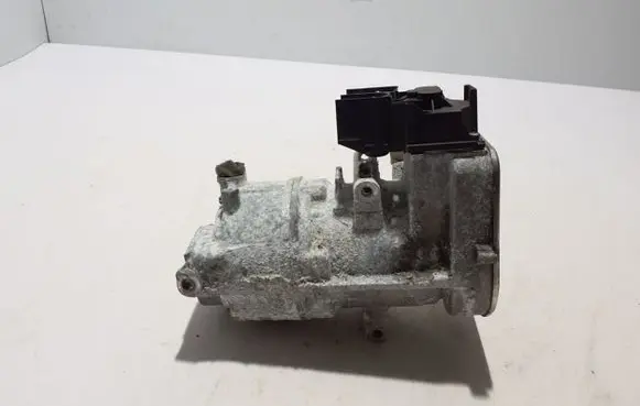 Mercedes-Benz C W206 Air conditioning (A/C) compressor (pump) A0008306802