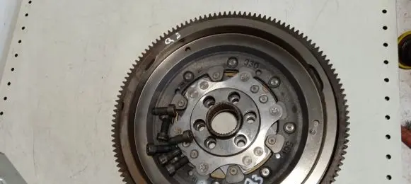 Audi Q3 8U Dual mass flywheel 012295000524 03L105266AM