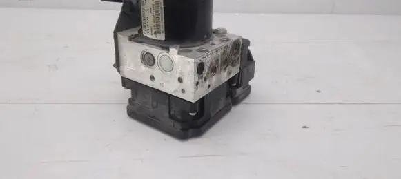 Volvo XC70 ABS Pump 31423347
