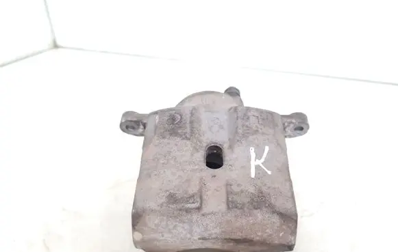 Toyota Prius (XW30) Front brake caliper 