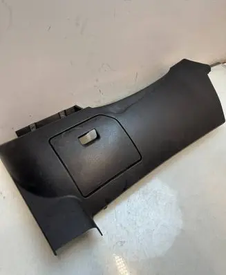 Dashboard lower bottom trim panel