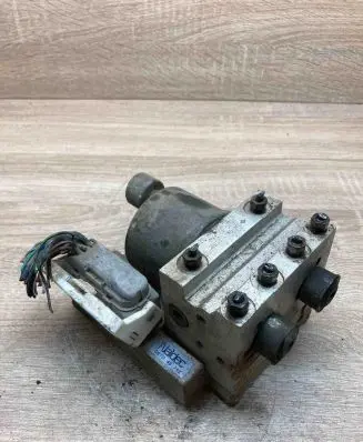 Mazda 626 ABS Pump GE7C437A0 GE7D437AZ