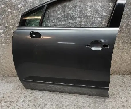 Peugeot 5008 Front door 9002AR