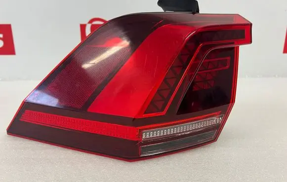 Volkswagen Tiguan Rear/tail lights 5NA945207F 2SD01252101 00852110