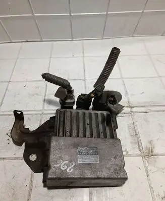 Toyota Corolla Verso AR10 Fuel injection control unit/module 8987120070