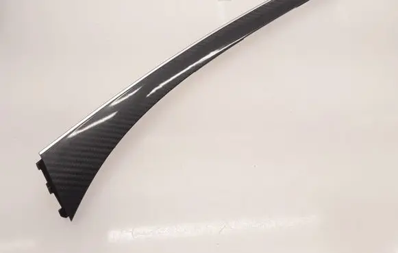 Dashboard glove box trim