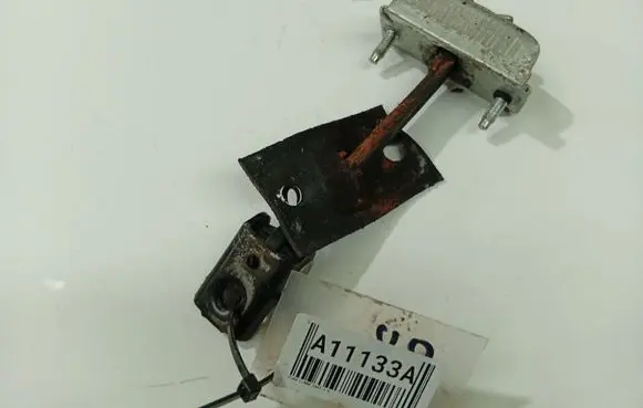 Ford C-MAX I Front door check strap stopper 