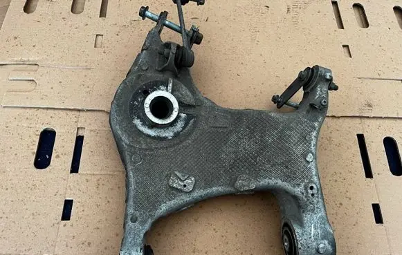 Jaguar I-Pace Rear control arm