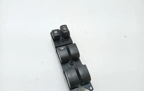 Mitsubishi Outlander Quarter vent window switch 8608A187