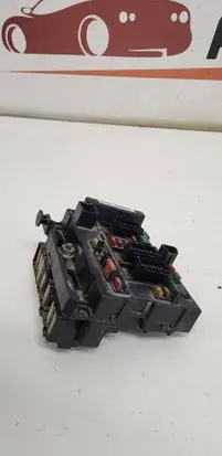 Peugeot 307 Fuse module 9646405180 21469819