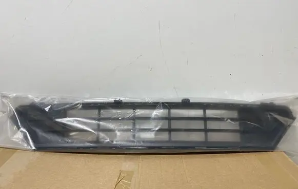 Volvo XC40 Front grill 32136098