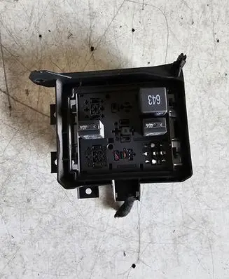 Volkswagen Touareg II Fuse box set 7P0937149