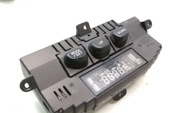KIA Sorento On-board computer control switch 957103E700