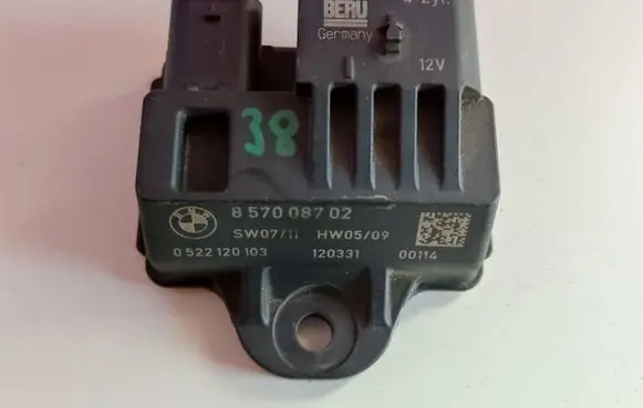 BMW 4 F36 Gran coupe Glow plug pre-heat relay 8570087