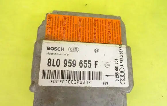 Audi A3 S3 8L Airbag control unit/module 8L0959655F