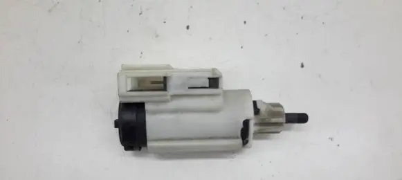 Audi A4 S4 B6 8E 8H Brake pedal sensor switch 8E0927189B 19322005