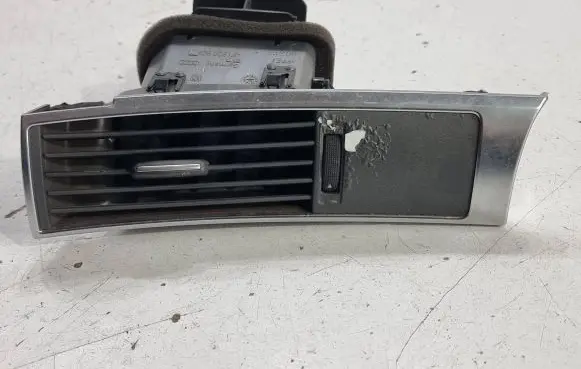 Audi A6 S6 C6 4F Dashboard side air vent grill/cover trim 4F1820901C