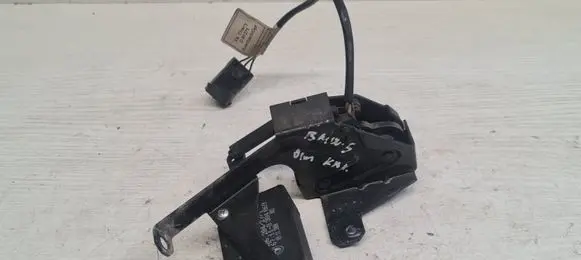 BMW 5 E39 Tailgate window lock/catch/latch 613183811379 823846
