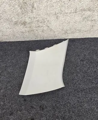 (D)pillar trim (top)