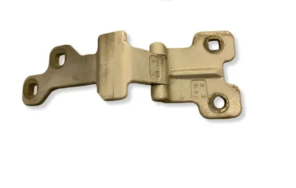 Opel Movano B Rear door upper hinge 824006674R