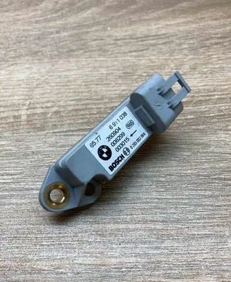 BMW X5 E53 Airbag deployment crash/impact sensor 6911038 0285002064