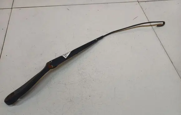Dodge Stratus Front wiper blade arm