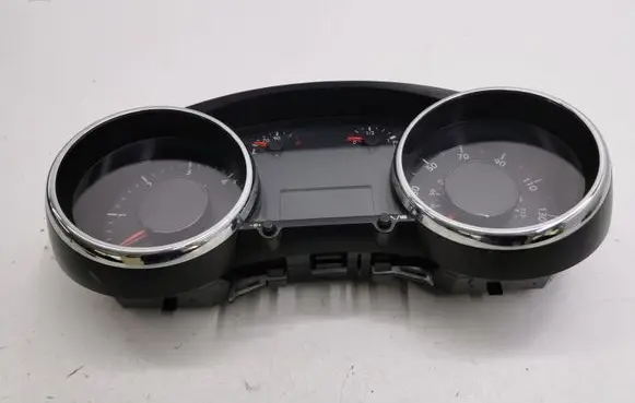 Peugeot 5008 Speedometer (instrument cluster) 9666175180