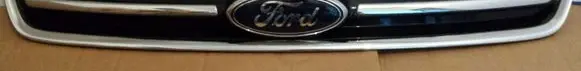 Ford Kuga II Front bumper upper radiator grill
