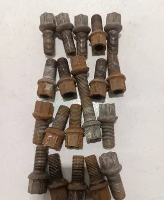 Volkswagen Caddy Nuts/bolts Nocode