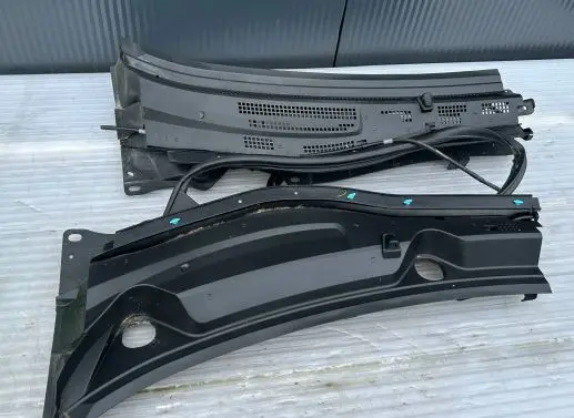 Mazda 3 III Wiper trim T204S20