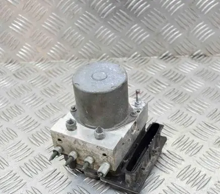 Toyota Avensis T270 ABS Pump 0265251490 4454005100