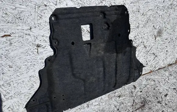 Ford Focus Engine splash shield/under tray