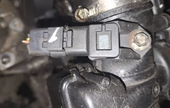 Citroen C4 I Picasso Air pressure sensor 9639469280