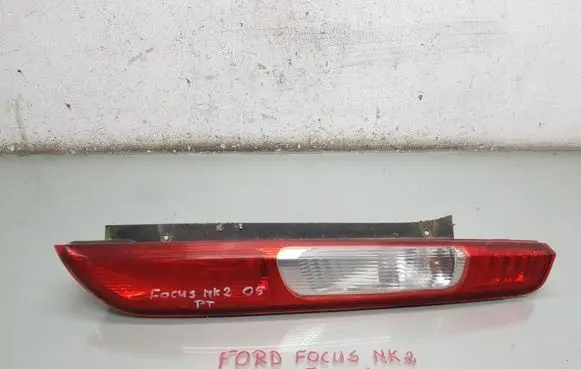Ford Focus Rear/tail lights 4M51-13404-A