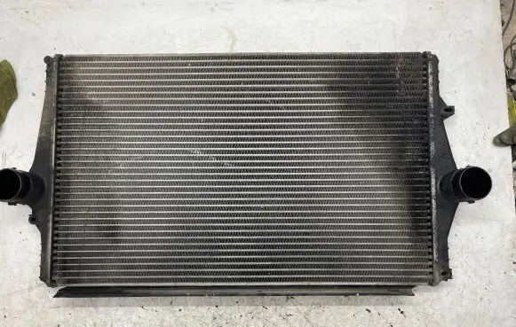 Volvo V70 Intercooler radiator