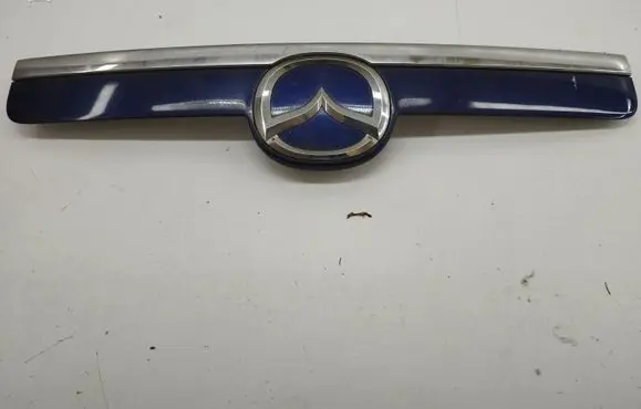 Mazda CX-7 Tailgate trim EH6650811